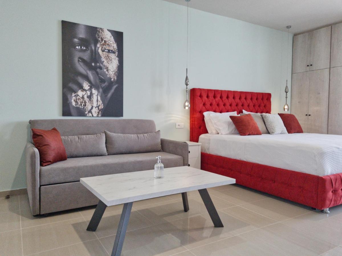 Epipleon Luxury Suites -102- Δωμάτιο 45Τμ Με Βεράντα 35Τμ Μπροστά Στη Θάλασσα Nafpaktos Dış mekan fotoğraf
