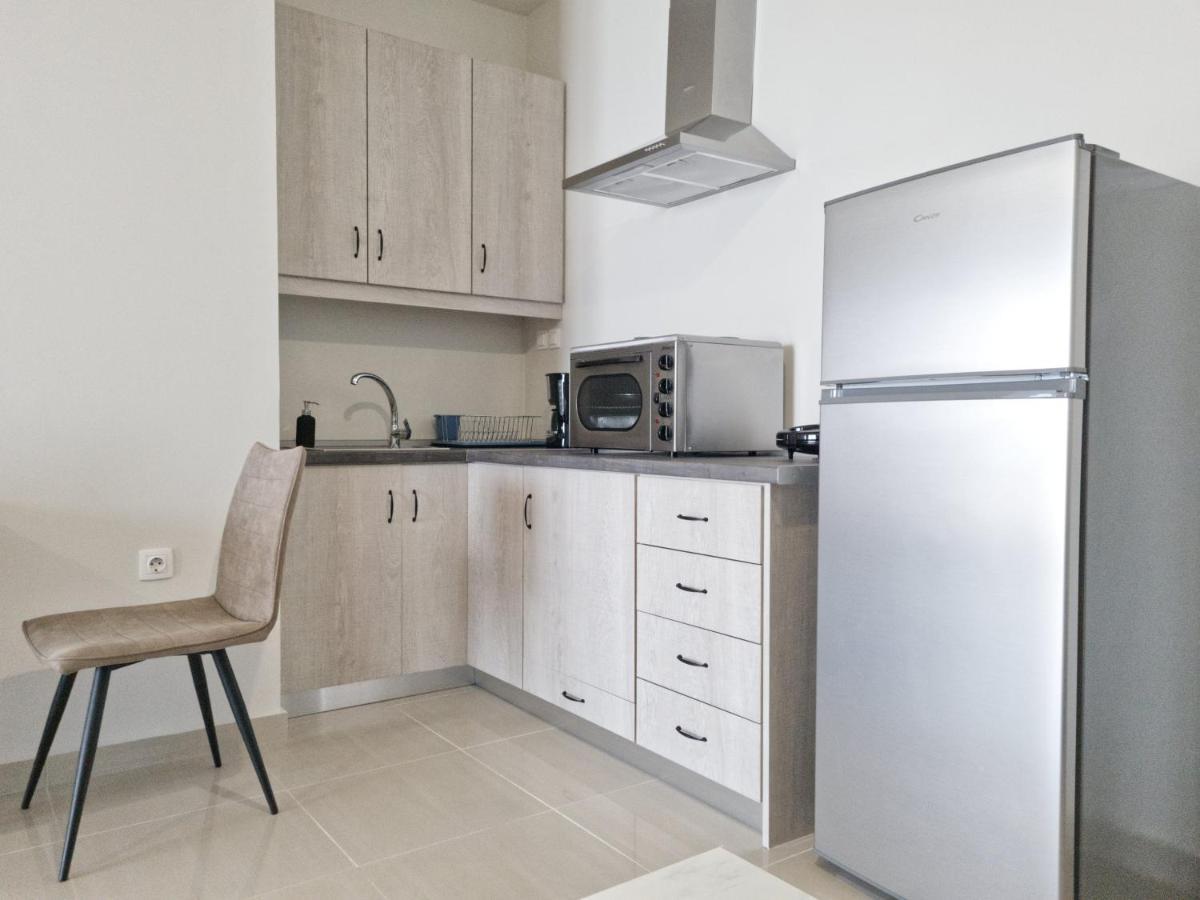 Epipleon Luxury Suites -102- Δωμάτιο 45Τμ Με Βεράντα 35Τμ Μπροστά Στη Θάλασσα Nafpaktos Dış mekan fotoğraf