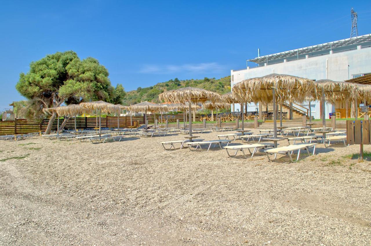 Epipleon Luxury Suites -102- Δωμάτιο 45Τμ Με Βεράντα 35Τμ Μπροστά Στη Θάλασσα Nafpaktos Dış mekan fotoğraf